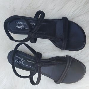 Donald Pliner metallic black Strappy Sandal 6.5